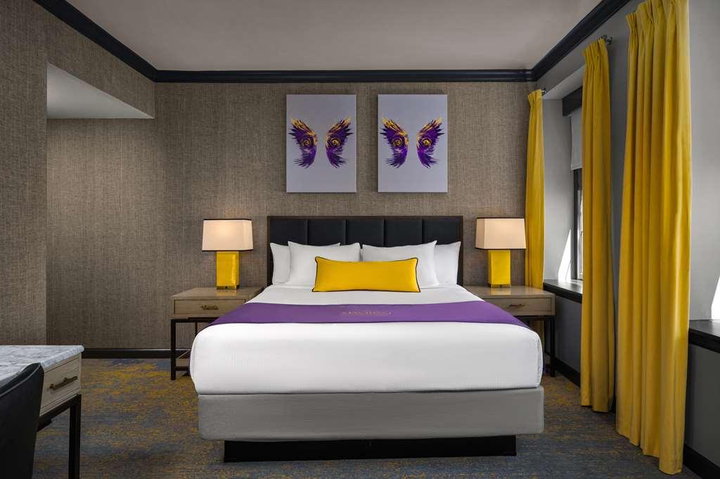 Hotel The Admiral Mobile Habitación foto